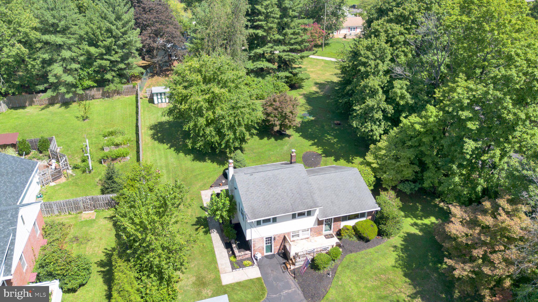 1042 Davis Grove Road Ambler, PA 19002 - Photo 4 of 40 Gallery Image 4