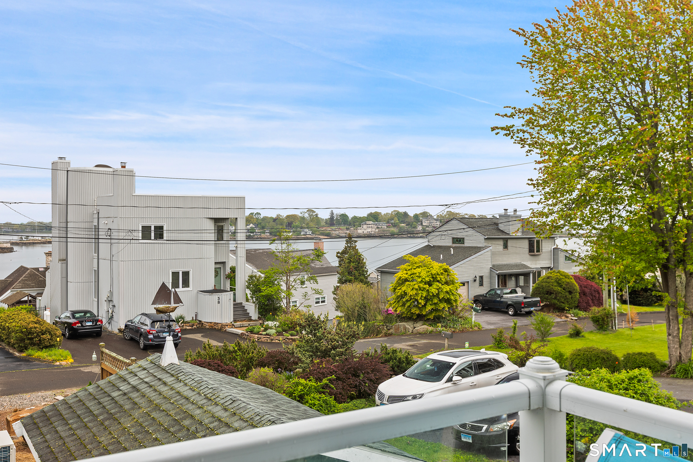 25 Brocketts Point Road Branford, CT 06405 - Photo 38 of 40