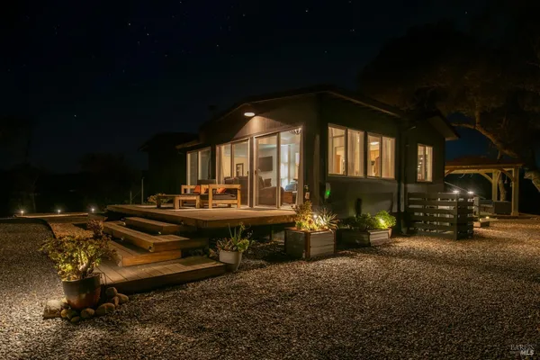 $1,995,000 | 22855 Chianti Road, Geyserville, CA 95411