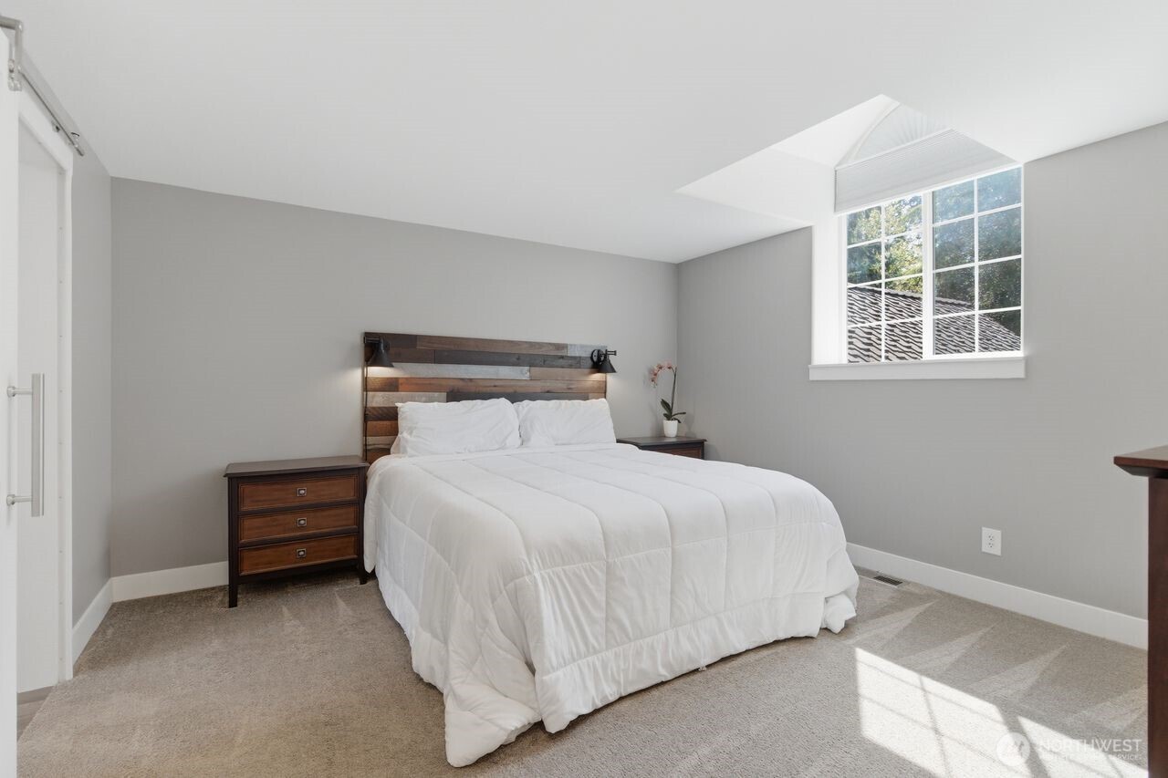 22830 262nd Avenue Southeast Maple Valley, WA 98038 - Photo 12 of 36