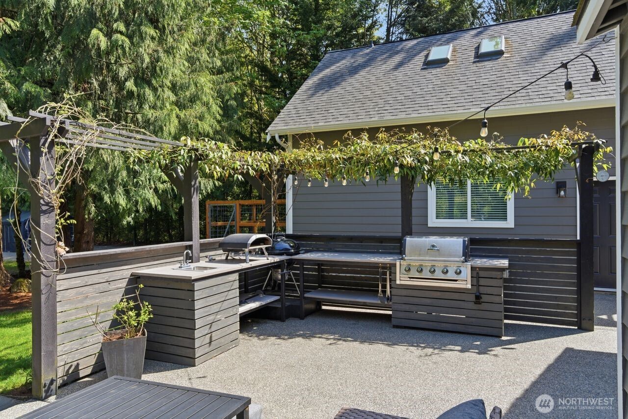 22830 262nd Avenue Southeast Maple Valley, WA 98038 - Photo 27 of 36