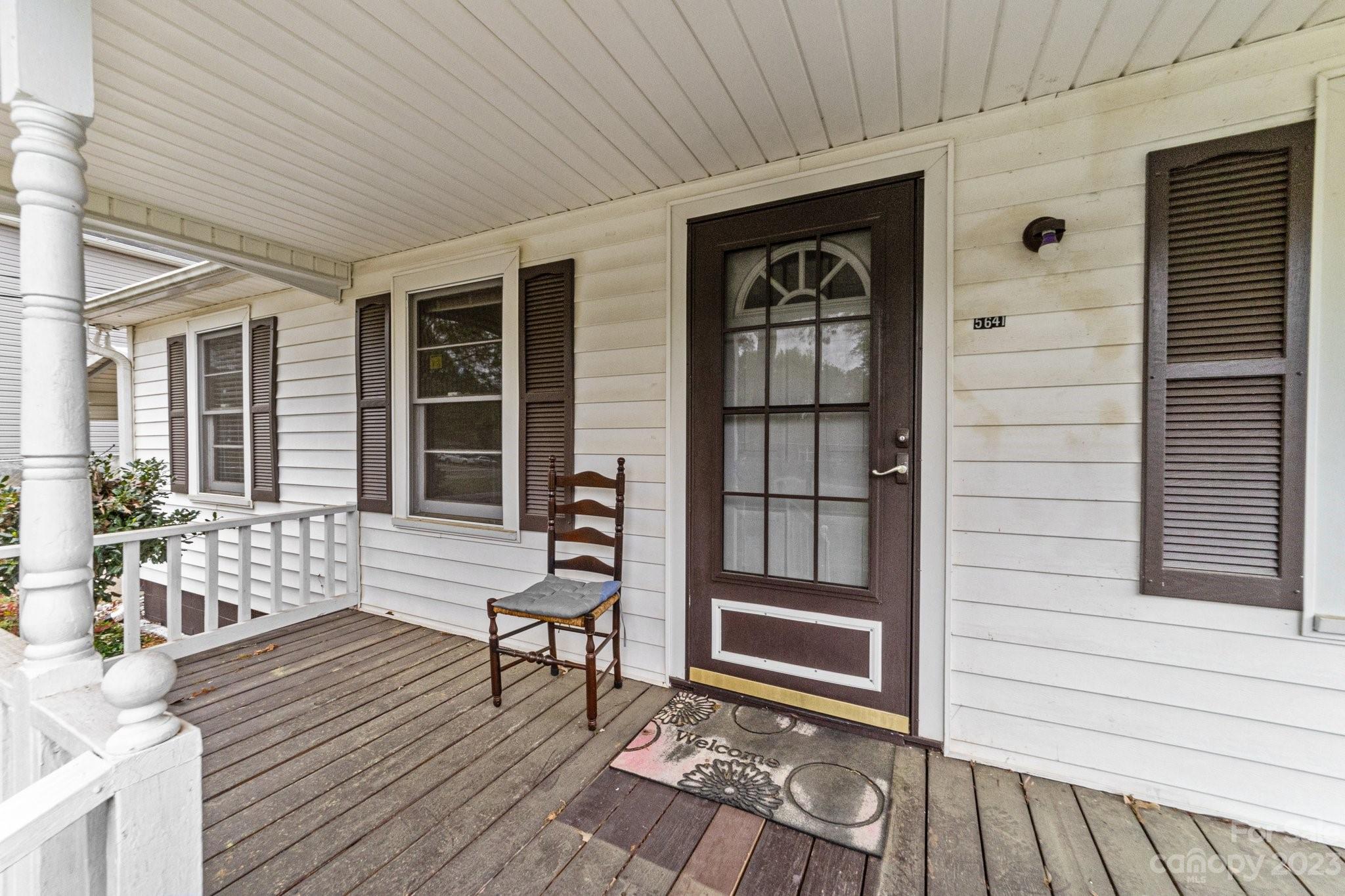 5641 Anderson Road Charlotte, NC 28269 - Photo 5 of 27