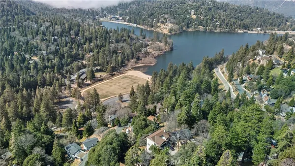 $500,000 | 820 Arbula Drive, Crestline, CA 92325