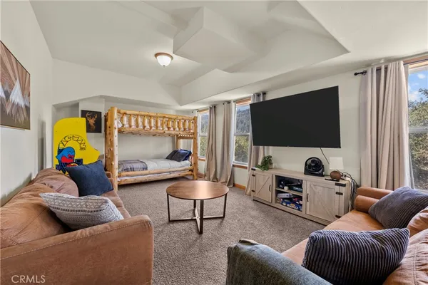 $500,000 | 820 Arbula Drive, Crestline, CA 92325