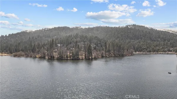 $500,000 | 820 Arbula Drive, Crestline, CA 92325