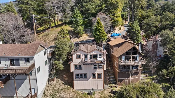 $500,000 | 820 Arbula Drive, Crestline, CA 92325