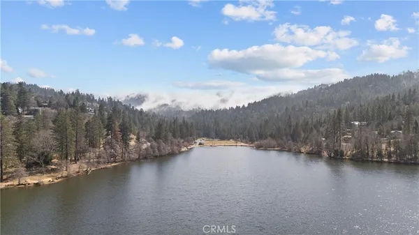 $500,000 | 820 Arbula Drive, Crestline, CA 92325
