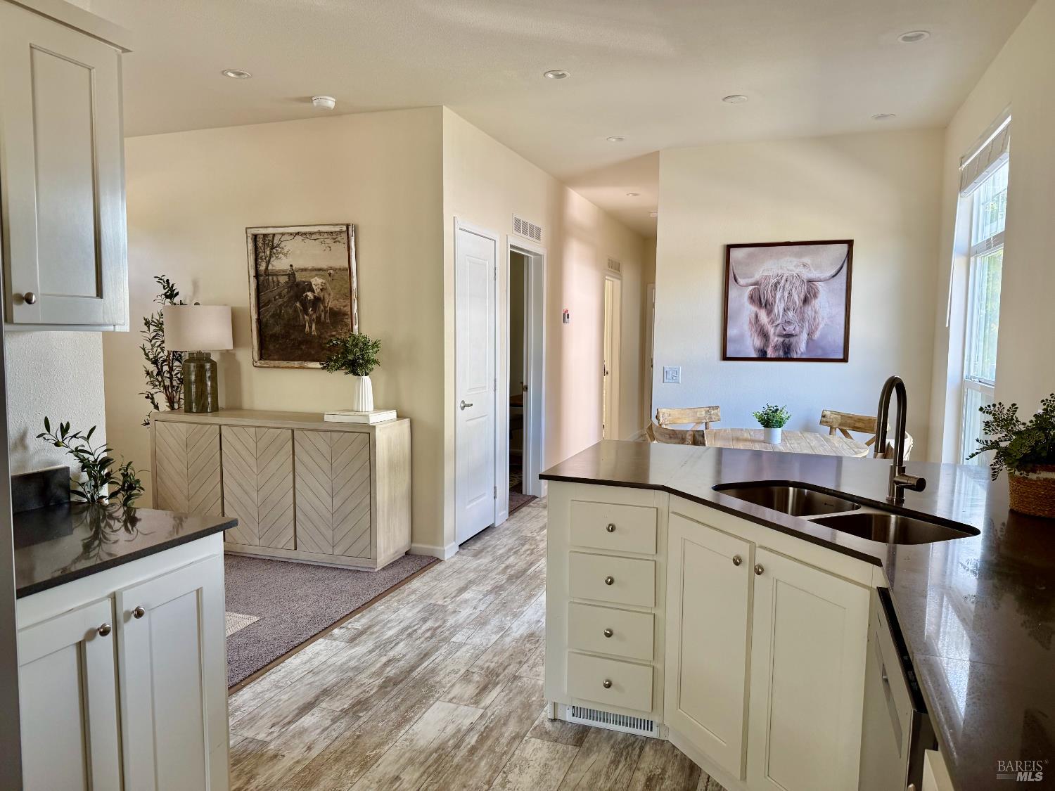 890 Rockwell Road Cloverdale, CA 95425 - Photo 7 of 27