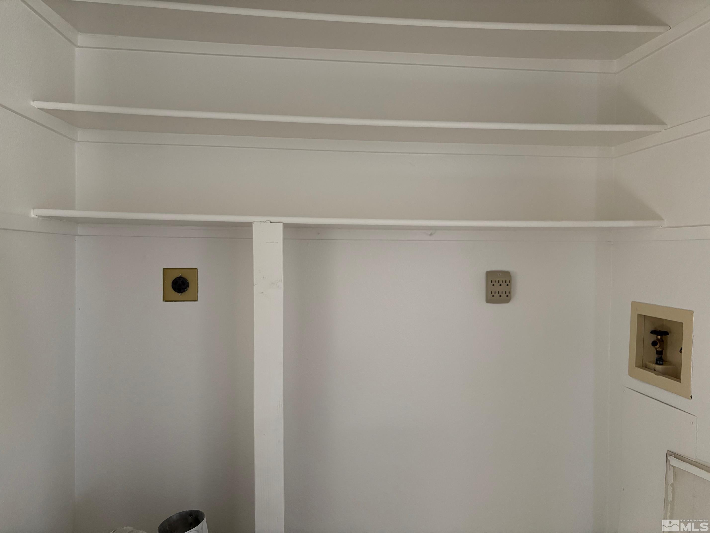 1721 Burnside Drive Sparks, NV 89434 - Photo 9 of 20 a view of a closet