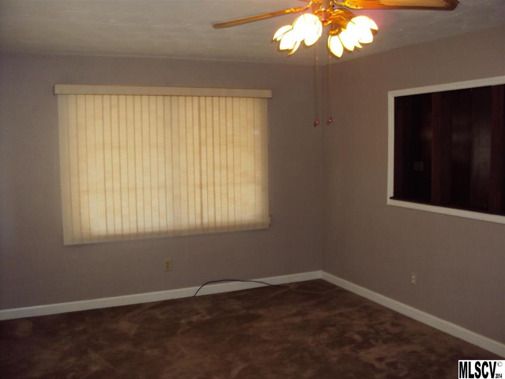 1157 Finger Bridge Road Hickory, NC 28602 - Photo 5 of 11 Gallery Image 5