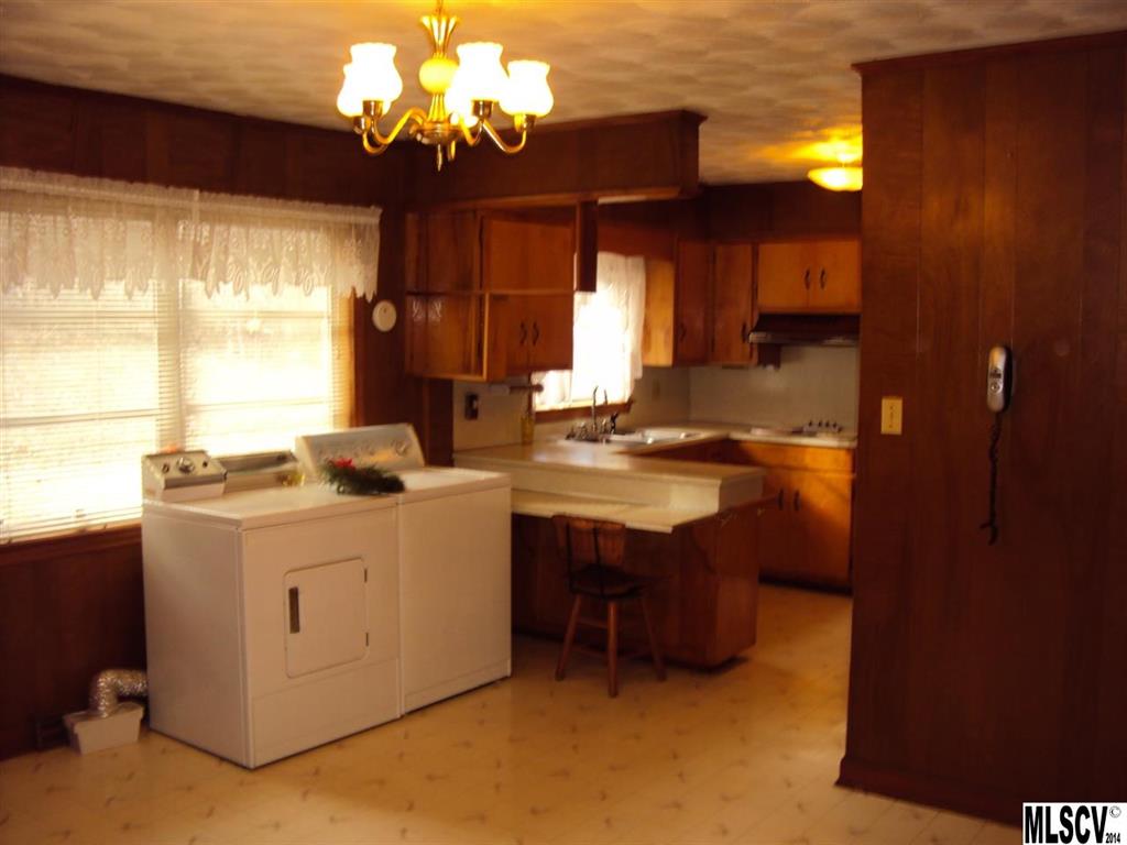 1157 Finger Bridge Road Hickory, NC 28602 - Photo 9 of 11 Gallery Image 9