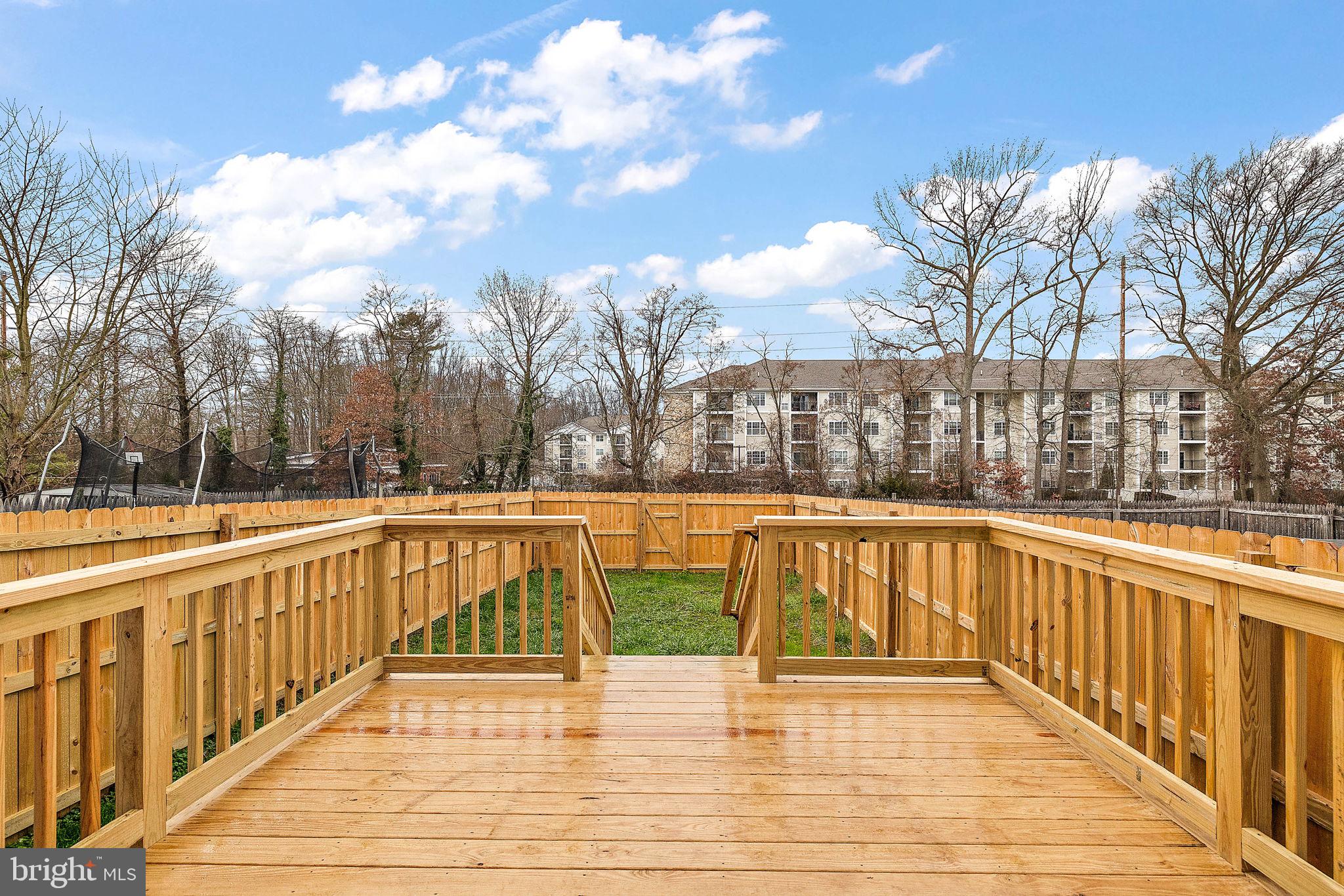116 Council Circle Newark, DE 19702 - Photo 20 of 21 Rear deck overlooks back yard