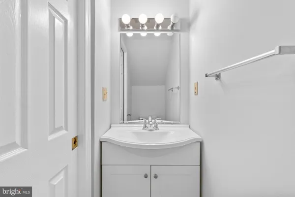 $3,800 | 516 Second Street, Annapolis, MD 21403
