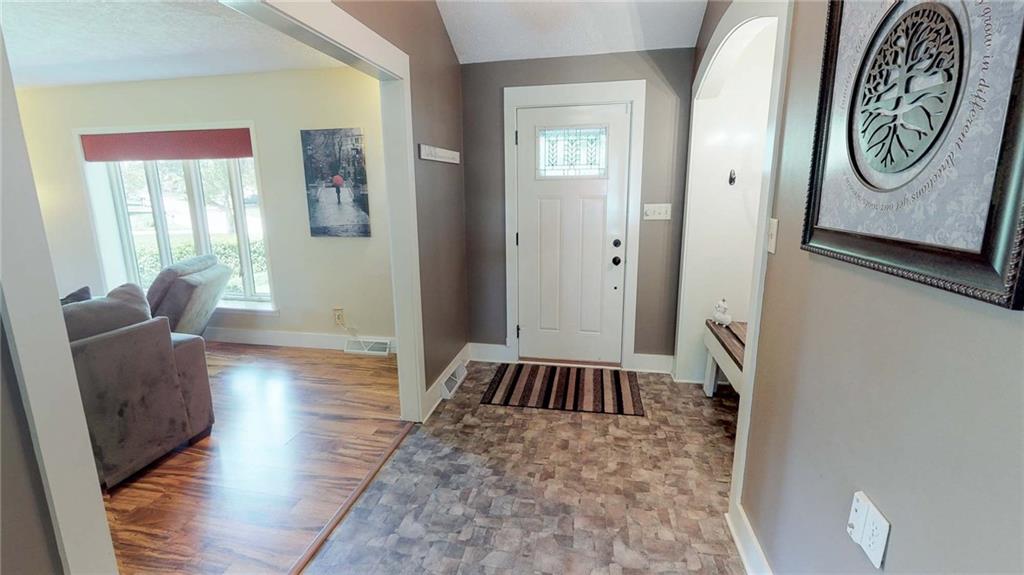 96 Leaning Tree Road Greenwood, IN 46142 - Photo 17 of 26 Gallery Image 17
