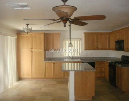 275 Soggy Ruff Way Las Vegas, NV 89148 - Photo 5 of 16 Kitchen.