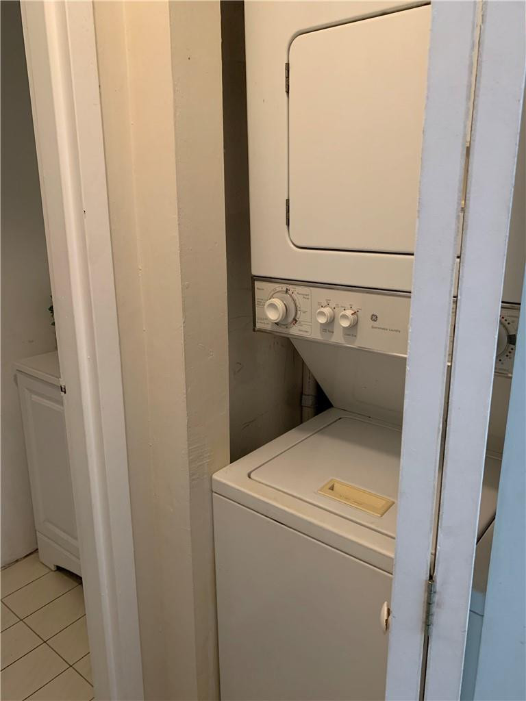 200 Southeast 15th Road, Unit 11H Miami, FL 33129 - Photo 31 of 35 a view of bathroom with a sink and toilet