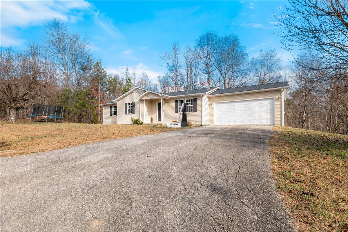 790 Hopkins Cemetery Road Lily, KY 40740 - Photo 2 of 45 02-Front of Home