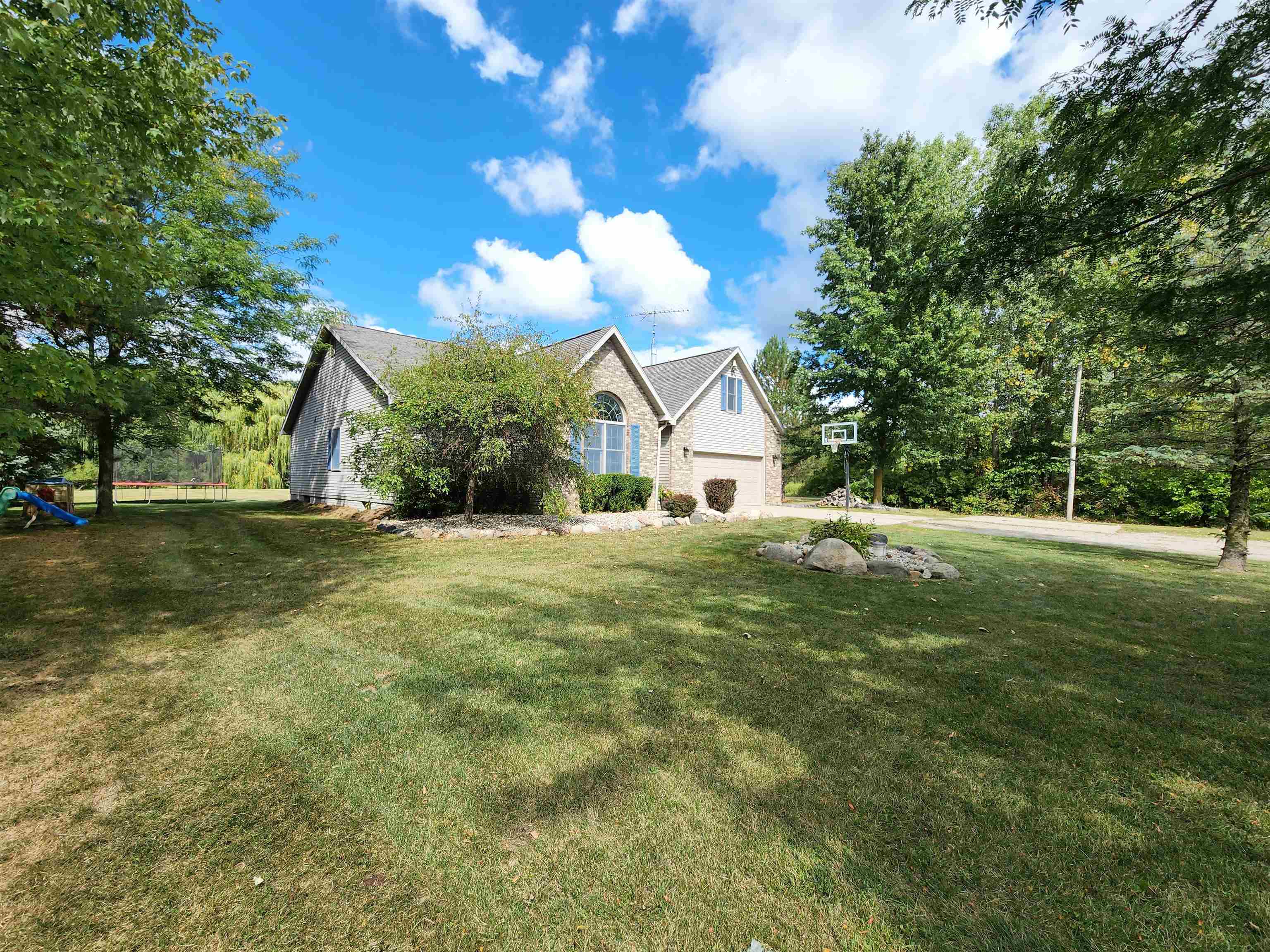 9362 Baldwin Road Gaines, MI 48436 - Photo 3 of 39