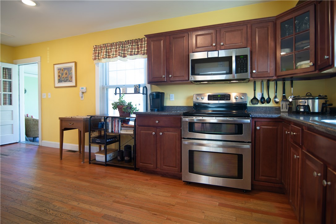 85 Conrad Street Woonsocket, RI 02895 - Photo 15 of 38