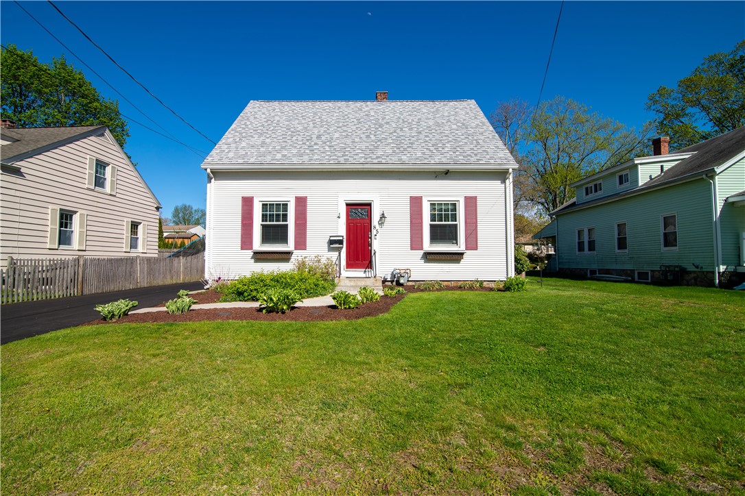 85 Conrad Street Woonsocket, RI 02895 - Photo 2 of 38