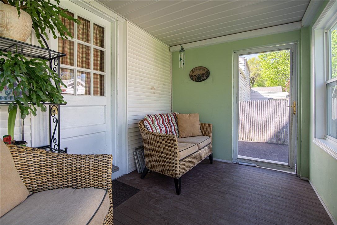 85 Conrad Street Woonsocket, RI 02895 - Photo 5 of 38