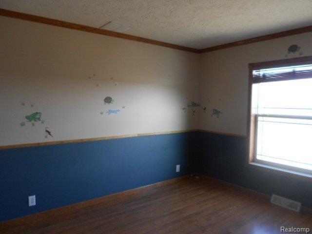 8725 Croswell Road Jeddo, MI 48032 - Photo 9 of 19 262-180522 - bed3.JPG