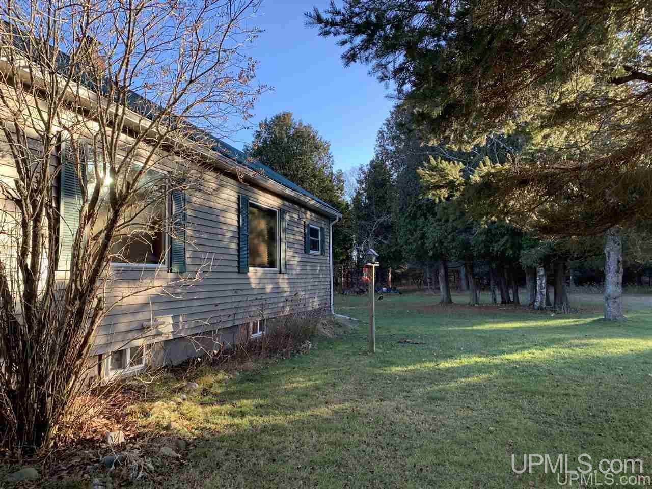 2763 W Jackson Road Gulliver, MI 49840 - Photo 4 of 40