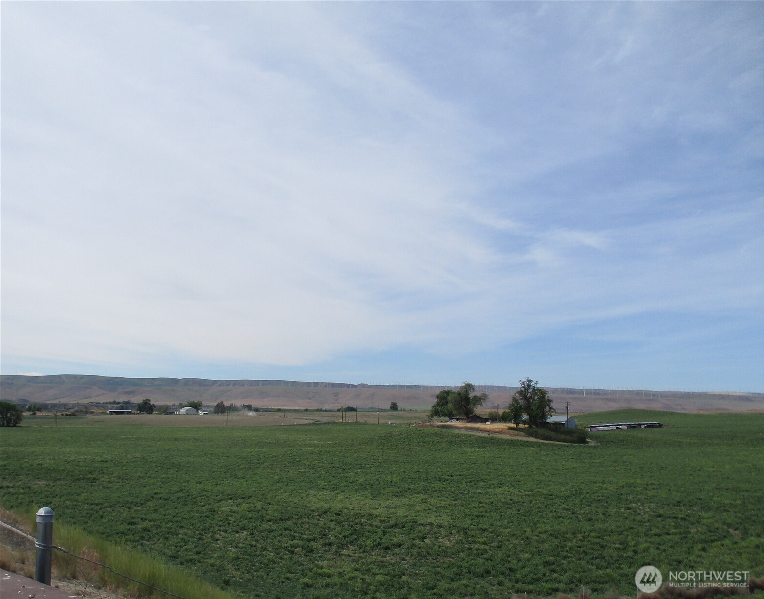 669 Cummins Road Touchet, WA 99360 - Photo 1 of 13 a view of a field with an ocean