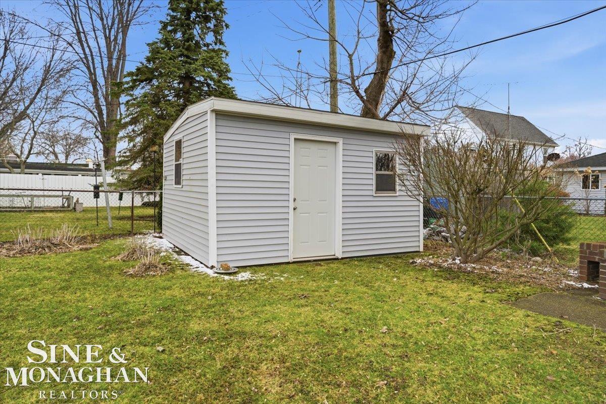 465 Louis Avenue Marine City, MI 48039 - Photo 41 of 63 50202376-90a04c5a-7284-4f1e-ac5d-1748fc768f45.JPG