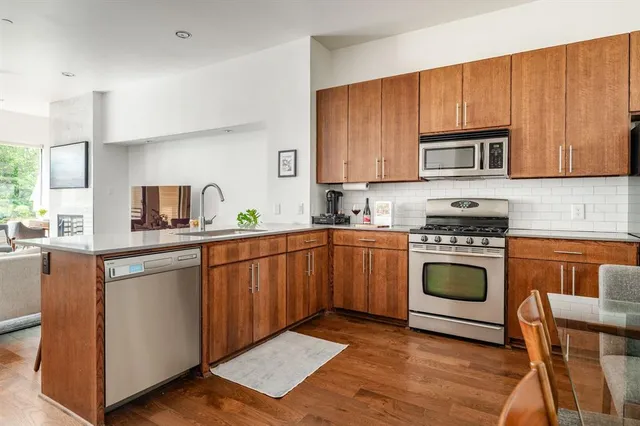 $670,000 | 3930 Bowser Avenue, Unit 11, Dallas, TX 75219