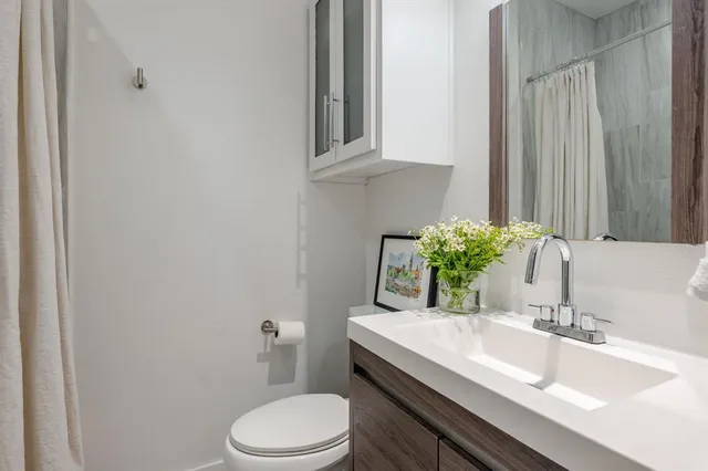 $670,000 | 3930 Bowser Avenue, Unit 11, Dallas, TX 75219