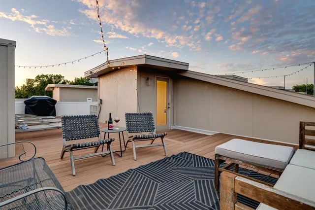 $670,000 | 3930 Bowser Avenue, Unit 11, Dallas, TX 75219