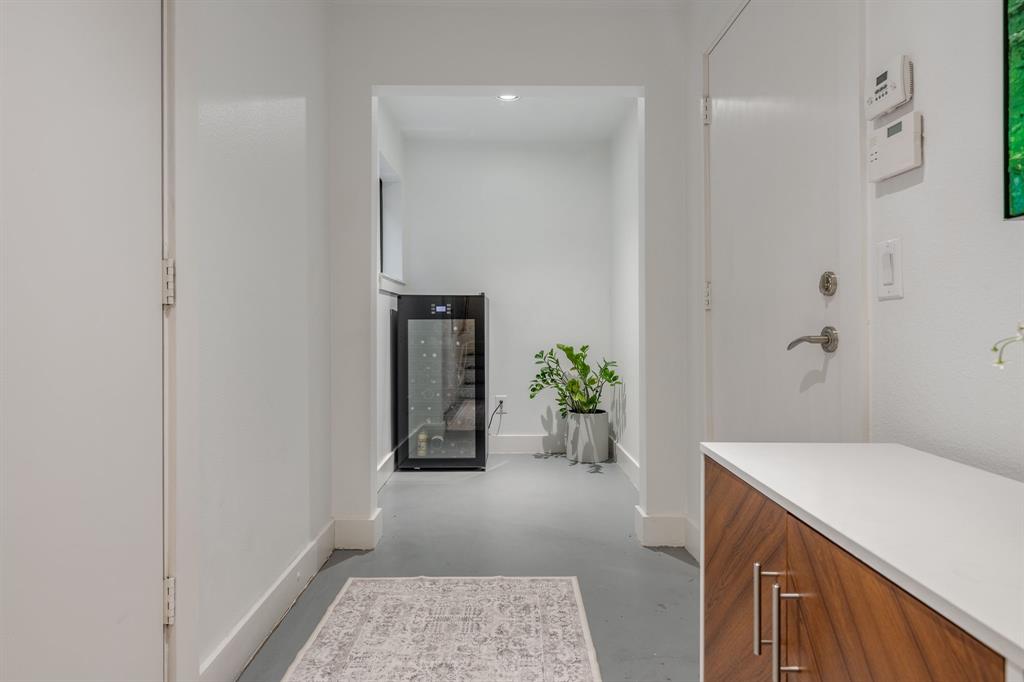 3930 Bowser Avenue, Unit 11 Dallas, TX 75219 - Photo 5 of 39