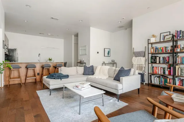 $670,000 | 3930 Bowser Avenue, Unit 11, Dallas, TX 75219