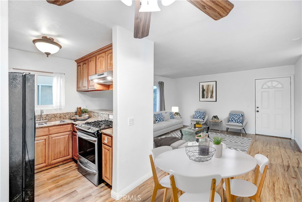 1637 East 5th Street, Unit 204 Long Beach, CA 90802 - Photo 2 of 29