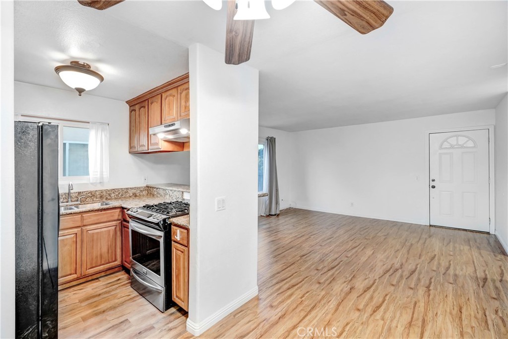 1637 East 5th Street, Unit 204 Long Beach, CA 90802 - Photo 8 of 29