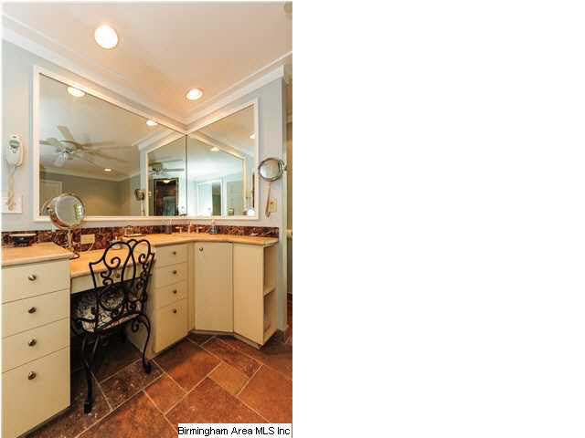 1608 Wellington View Road Birmingham, AL 35209 - Photo 14 of 32