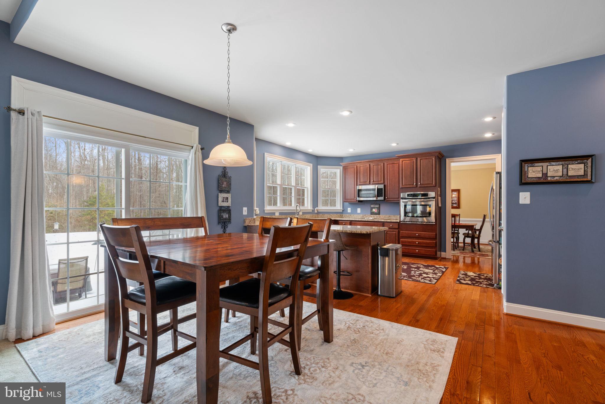 2816 Mountain View Road Stafford, VA 22556 - Photo 19 of 49 Eat-In Area off Kitchen