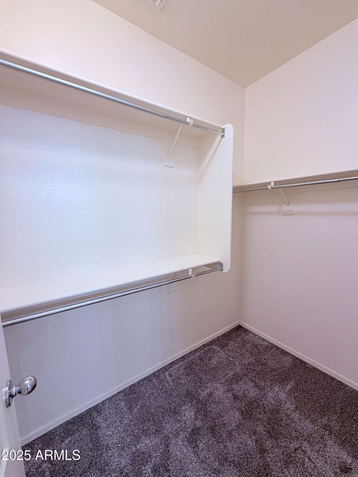 21121 East Via De Olivos Queen Creek, AZ 85142 - Photo 14 of 34 a view of an empty room