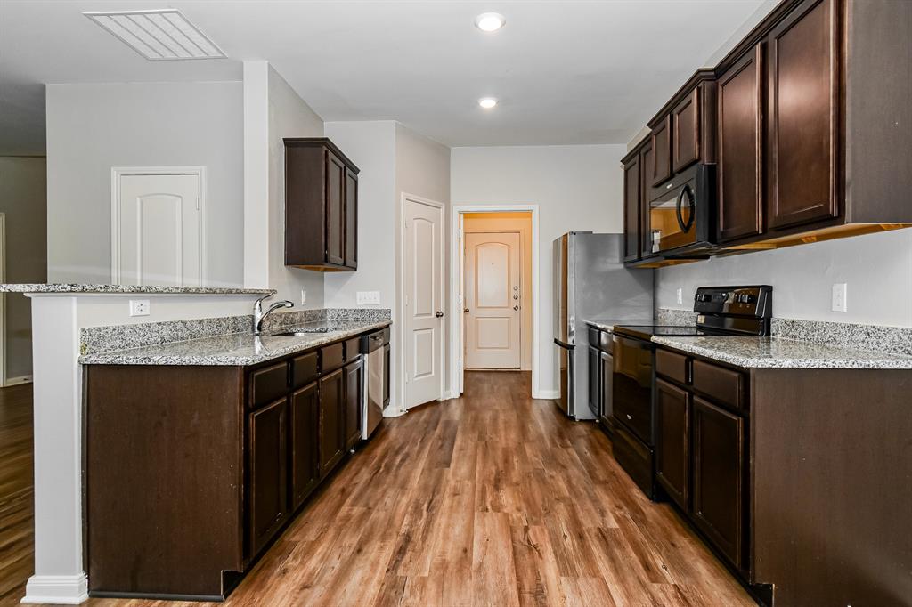 14267 Chaps Drive Dallas, TX 75253 - Photo 6 of 18