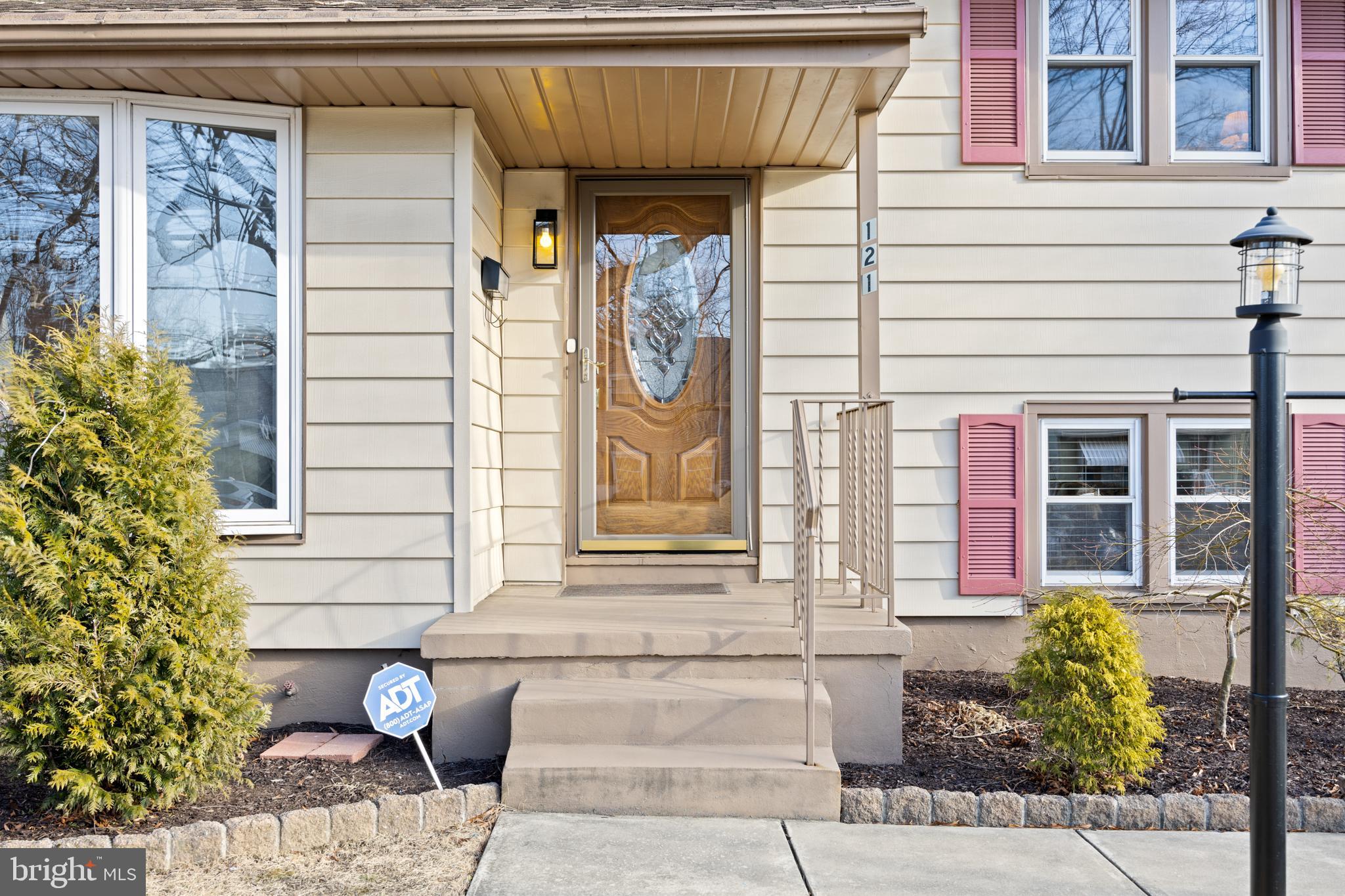121 Ridge Road Cherry Hill, NJ 08002 - Photo 4 of 39 Covered porch