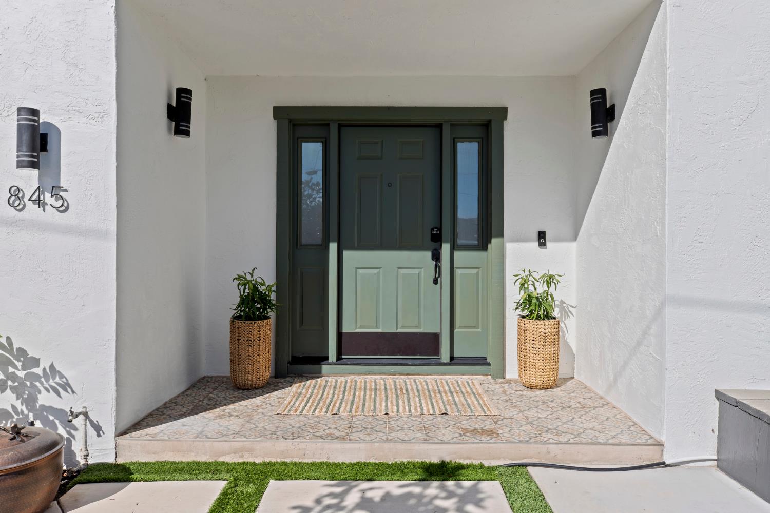 845 Sunrise Avenue Ripon, CA 95366 - Photo 4 of 48