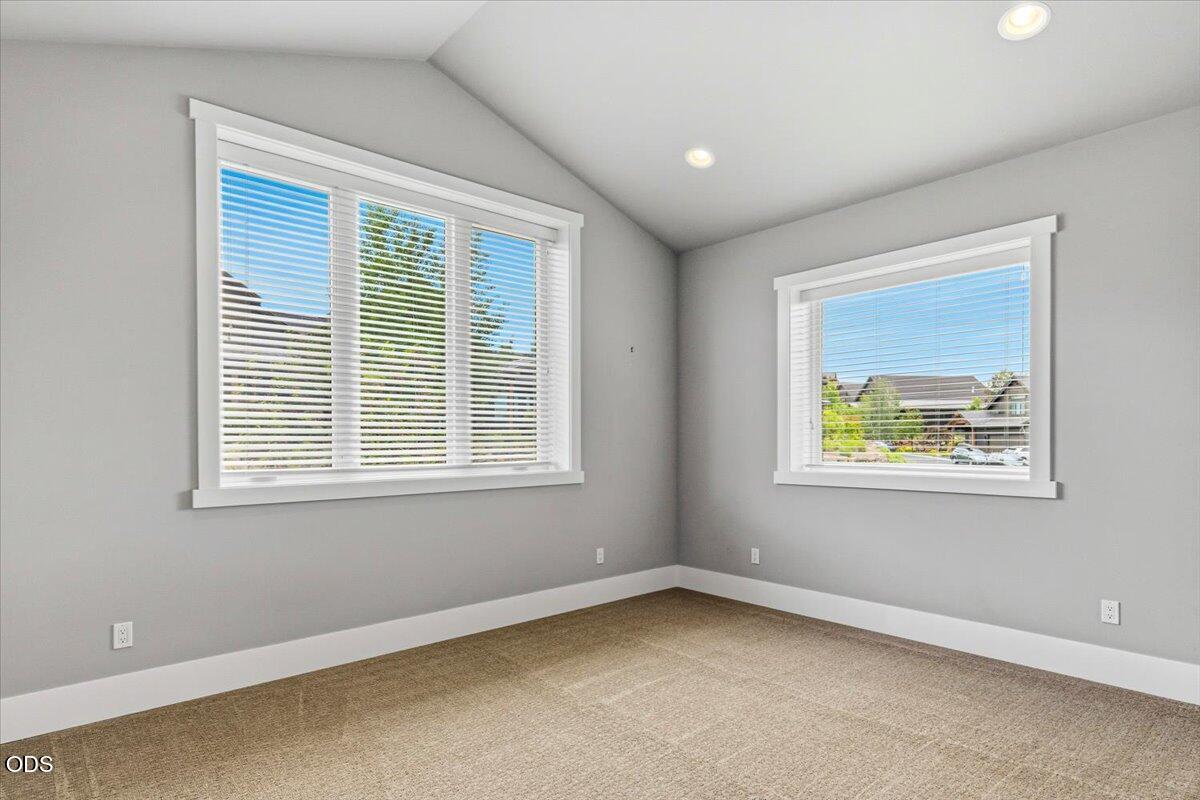 61333 Kindle Rock Loop Bend, OR 97702 - Photo 41 of 53 an empty room with a window