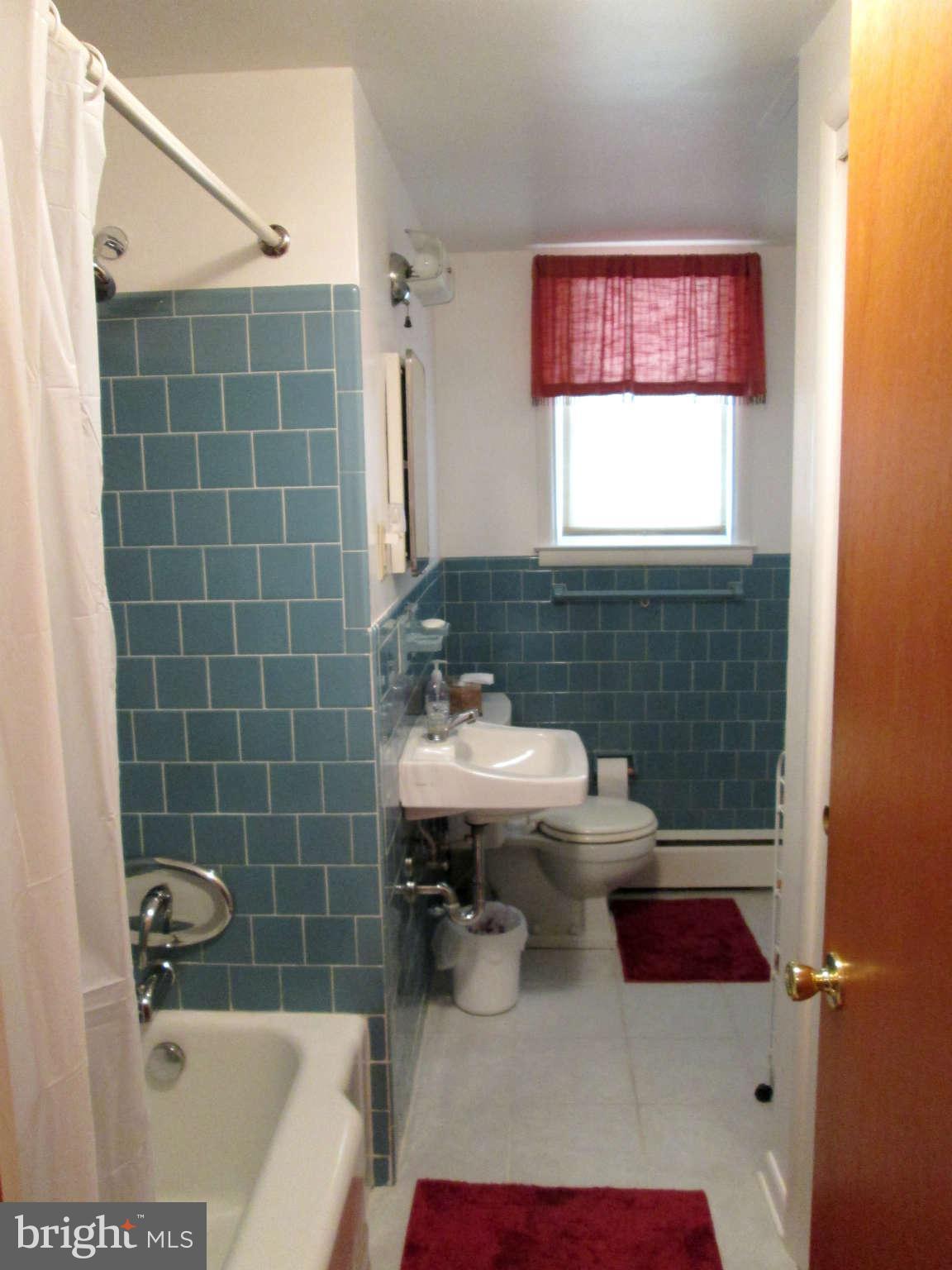 205 Gateswood Road Lutherville-Timonium, MD 21093 - Photo 17 of 28 Bath