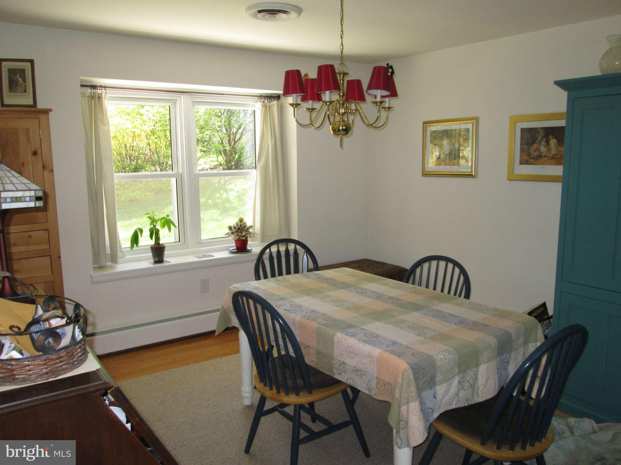 205 Gateswood Road Lutherville-Timonium, MD 21093 - Photo 4 of 28 Dining Room