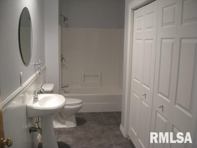 9140 North Picture Ridge Road Peoria, IL 61615 - Photo 10 of 16 Gallery Image 10