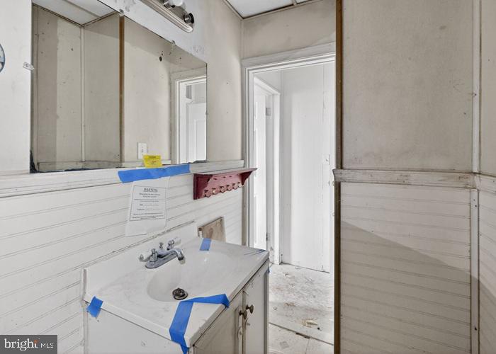 7430 School Lane Dundalk, MD 21222 - Photo 16 of 17