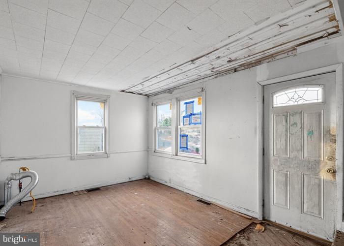 7430 School Lane Dundalk, MD 21222 - Photo 6 of 17