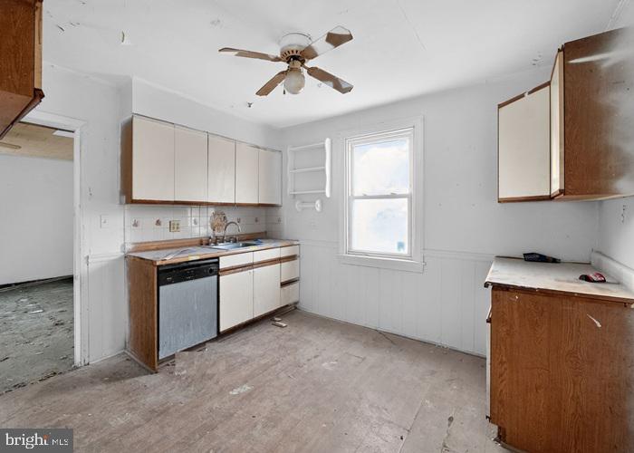 7430 School Lane Dundalk, MD 21222 - Photo 10 of 17