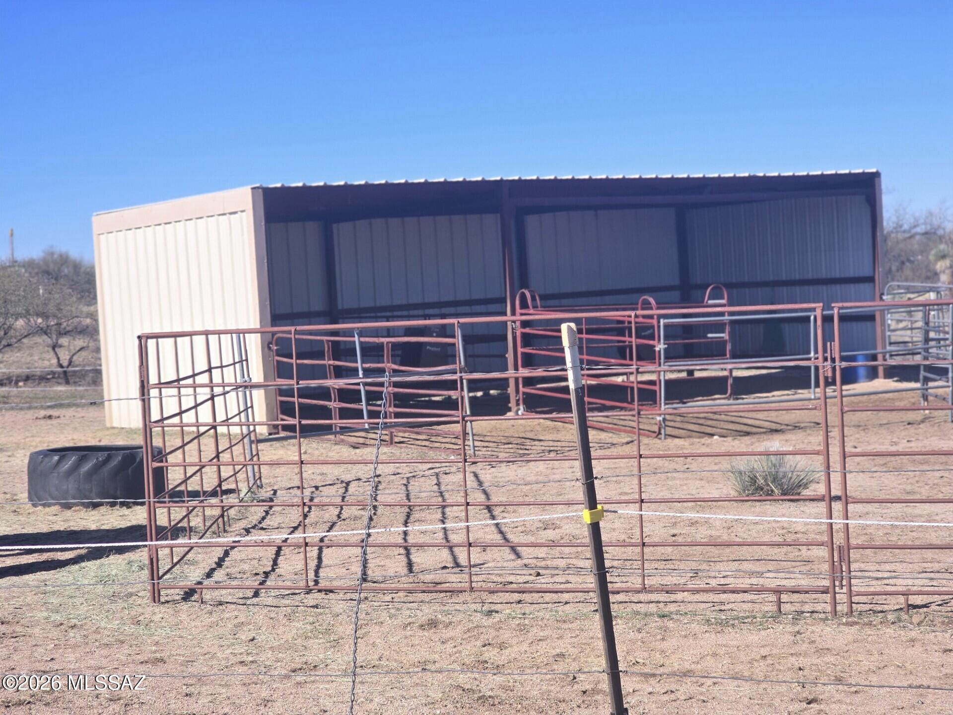 3035 West Clark Road Benson, AZ 85602 - Photo 2 of 7